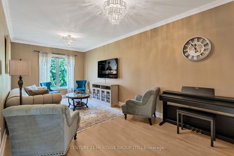 Photo 20 at 162 Goulding Avenue, Newtonbrook West, Toronto