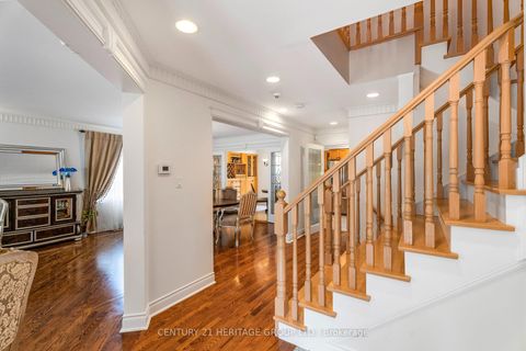 Photo 28 at 162 Goulding Avenue, Newtonbrook West, Toronto