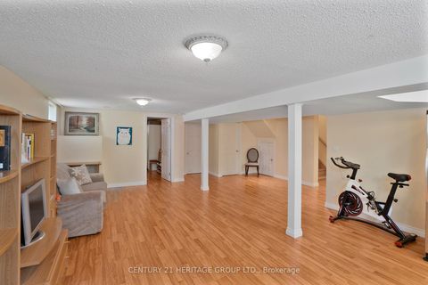 Photo 40 at 162 Goulding Avenue, Newtonbrook West, Toronto