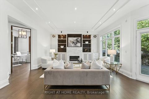 Photo 14 at 392 Princess Avenue, Willowdale East, Toronto