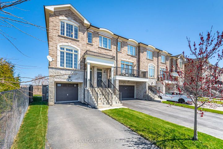 Photo 2 at 2439 Baronwood Drive, WM Westmount, Oakville