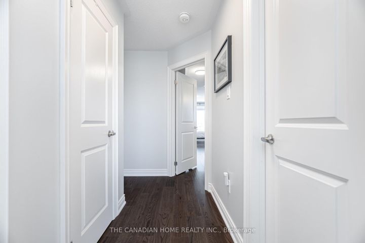 Photo 18 at 2439 Baronwood Drive, WM Westmount, Oakville
