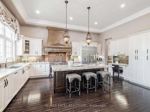 Photo 14 at 146 Upper Post Road W, Patterson, Vaughan