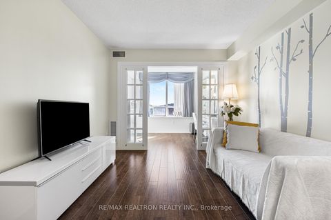 Photo 7 at 609 - 88 Grandview Way, Willowdale East, Toronto