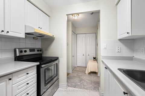Photo 21 at 609 - 88 Grandview Way, Willowdale East, Toronto