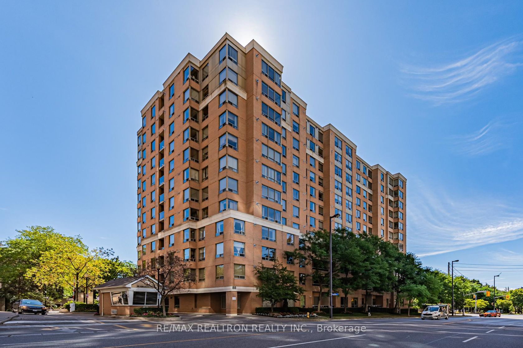 609 - 88 Grandview Way, Willowdale East, Toronto by Loree Meneguzzi Real Estate 609 - 88 Grandview Way, Willowdale East, Toronto