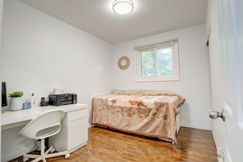 Photo 13 at 3853 Finch Avenue E, L'Amoreaux, Toronto