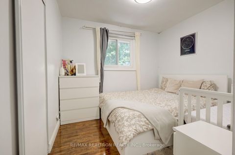 Photo 14 at 3853 Finch Avenue E, L'Amoreaux, Toronto
