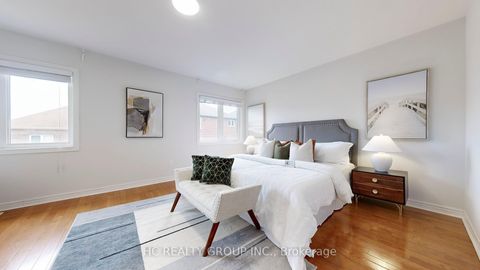 Photo 11 at 102 Timna Crescent, Patterson, Vaughan