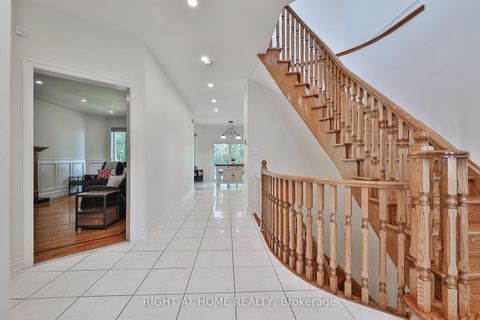 Photo 4 at 58 Yorkview Drive, Willowdale West, Toronto