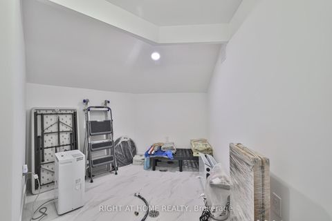 Photo 46 at 58 Yorkview Drive, Willowdale West, Toronto