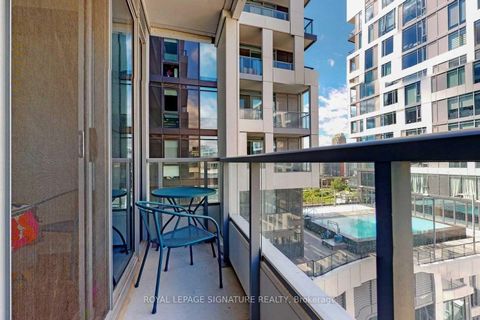 Photo 7 at 1011E - 576 Front Street, Waterfront Communities C1, Toronto