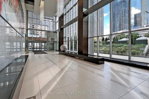 Photo 9 at 4801 - 386 Yonge Street, Bay Street Corridor, Toronto