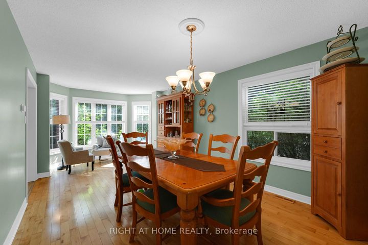 Photo 4 at 304 Rhodes Circle, Glenway Estates, Newmarket