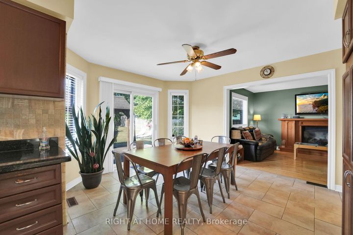 Photo 8 at 304 Rhodes Circle, Glenway Estates, Newmarket