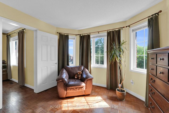 Photo 14 at 304 Rhodes Circle, Glenway Estates, Newmarket