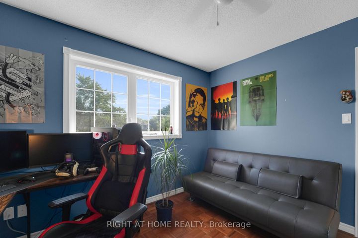 Photo 21 at 304 Rhodes Circle, Glenway Estates, Newmarket