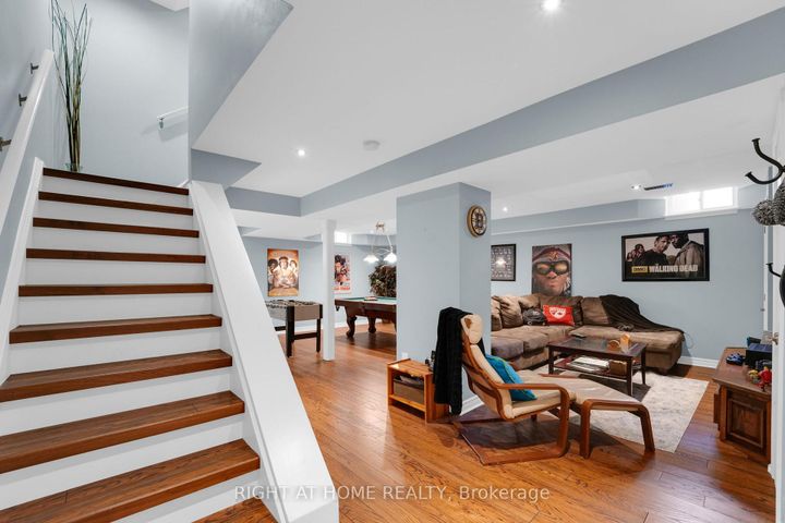 Photo 22 at 304 Rhodes Circle, Glenway Estates, Newmarket