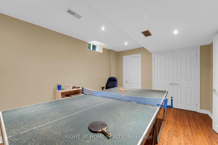 Photo 31 at 304 Rhodes Circle, Glenway Estates, Newmarket