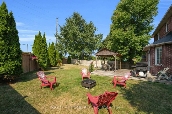 Photo 34 at 304 Rhodes Circle, Glenway Estates, Newmarket