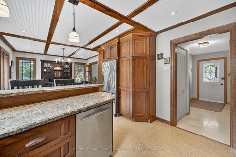 Photo 12 at 869 Magnolia Avenue, Leslie Valley, Newmarket