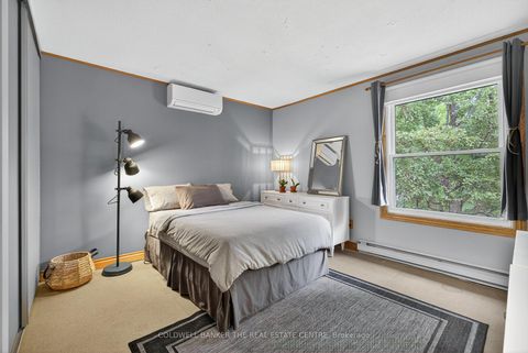 Photo 19 at 869 Magnolia Avenue, Leslie Valley, Newmarket
