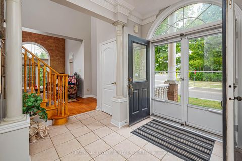 Photo 6 at 2 Foxhunt Drive, Vellore Village, Vaughan
