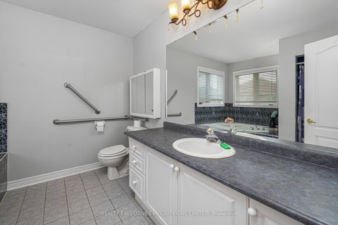 Photo 25 at 2 Foxhunt Drive, Vellore Village, Vaughan
