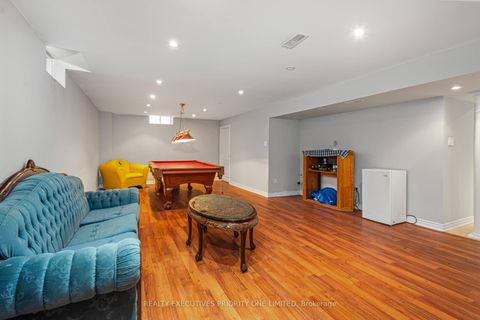 Photo 34 at 2 Foxhunt Drive, Vellore Village, Vaughan