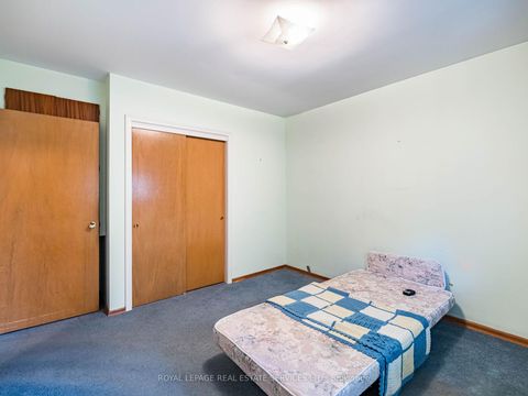 Photo 17 at 15 Hughey Crescent, Ionview, Toronto