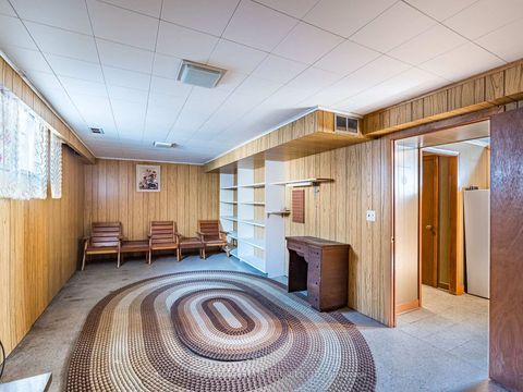 Photo 24 at 15 Hughey Crescent, Ionview, Toronto