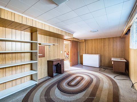 Photo 25 at 15 Hughey Crescent, Ionview, Toronto