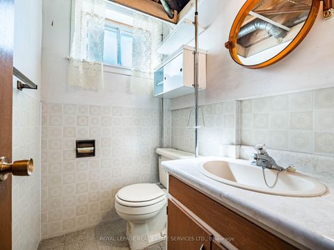Photo 28 at 15 Hughey Crescent, Ionview, Toronto