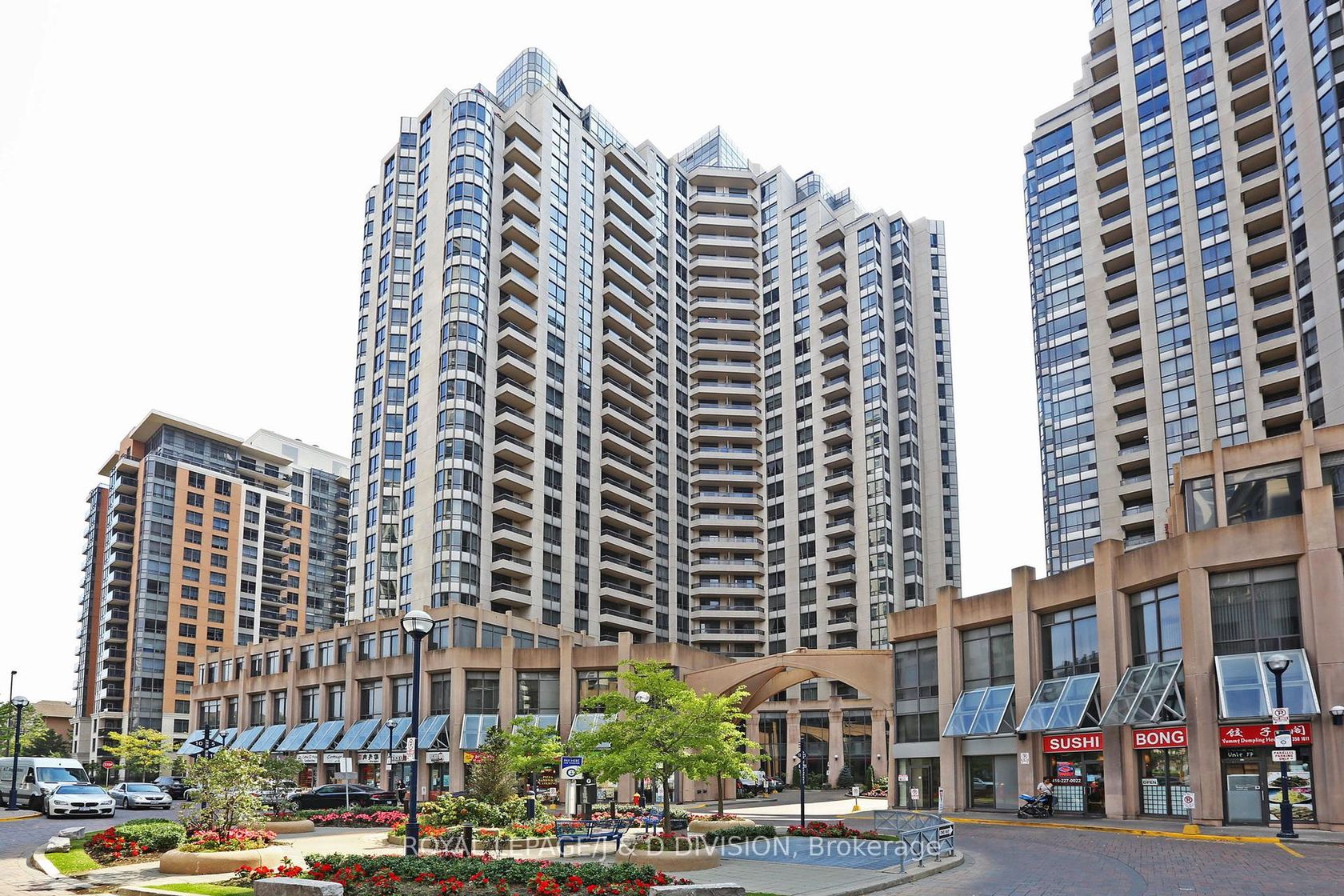 924 - 15 Northtown Way, Willowdale East, Toronto 