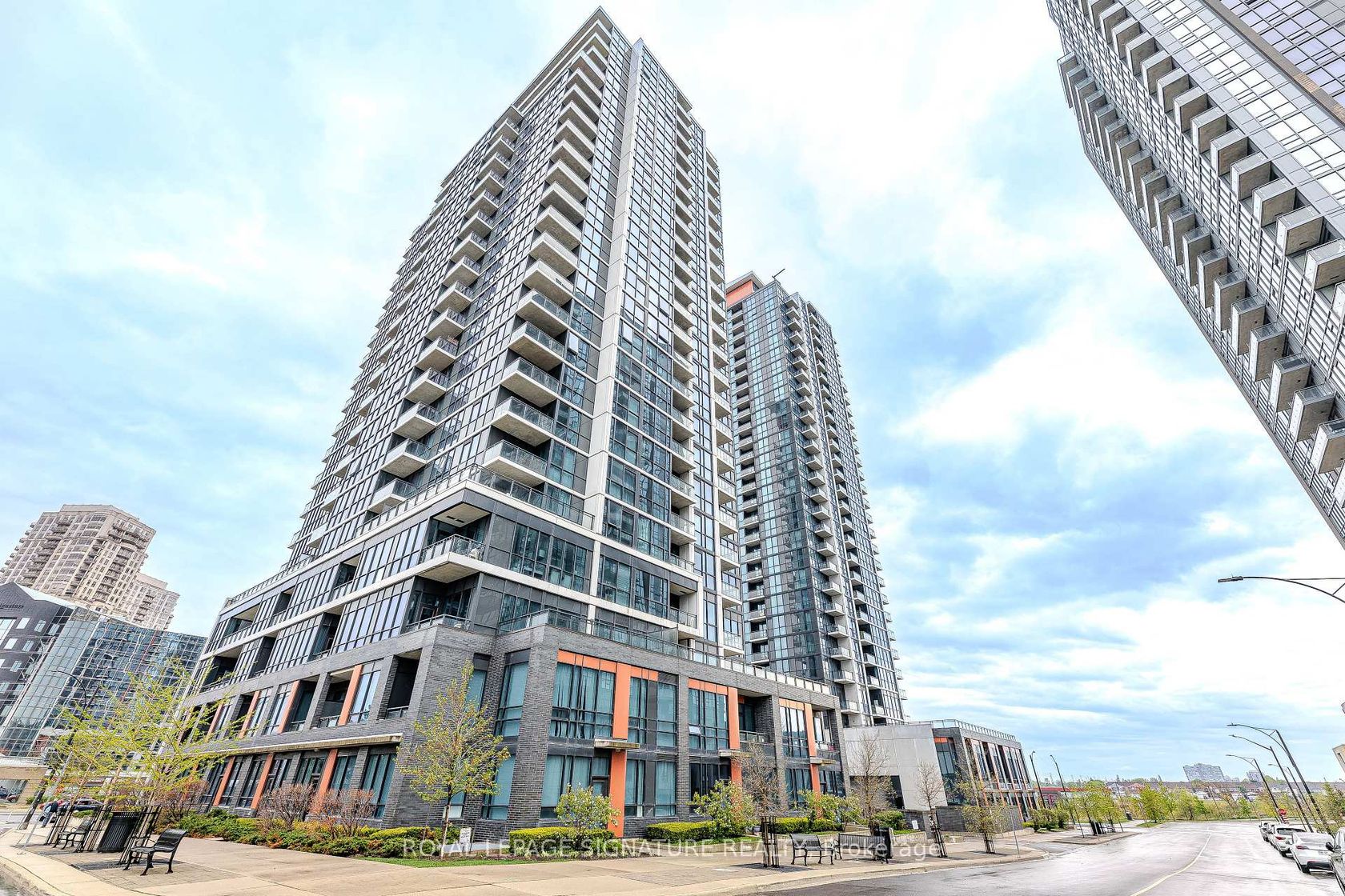 408 - 55 Eglinton Avenue W, Hurontario, Mississauga 