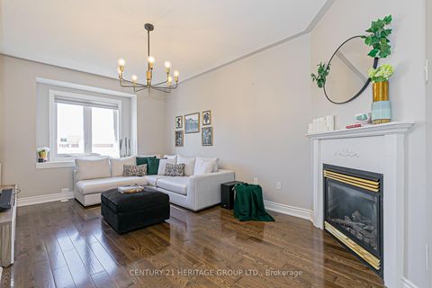 Photo 12 at 37 Peak Point Boulevard, Rural Vaughan, Vaughan