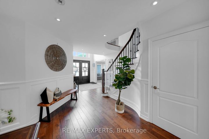 Photo 11 at 22 Gooderham Drive, Georgetown, Halton Hills