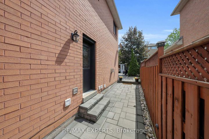 Photo 41 at 22 Gooderham Drive, Georgetown, Halton Hills