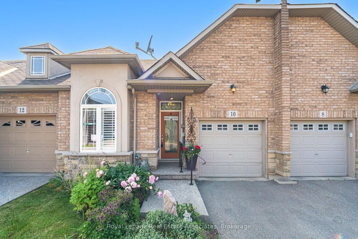 Photo 1 at 10 Cornflower Crescent, Rural Glanbrook, Hamilton