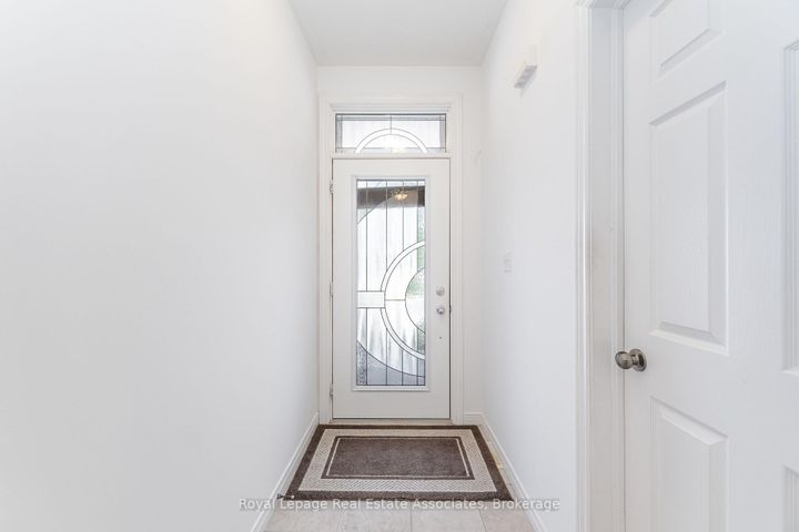 Photo 3 at 10 Cornflower Crescent, Rural Glanbrook, Hamilton