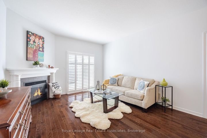 Photo 11 at 10 Cornflower Crescent, Rural Glanbrook, Hamilton