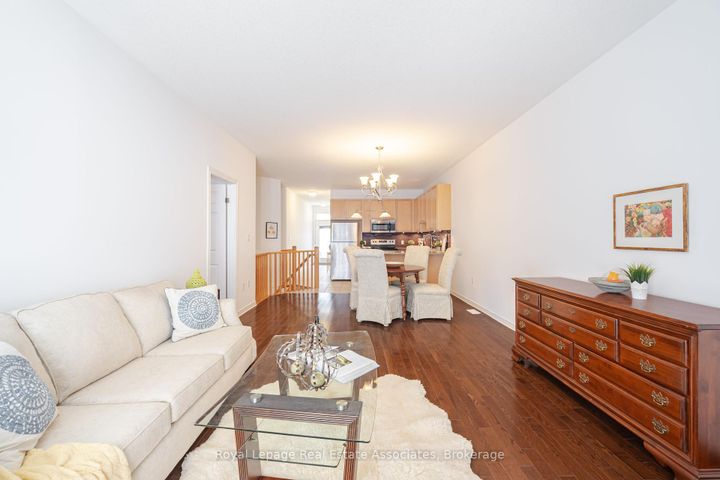 Photo 12 at 10 Cornflower Crescent, Rural Glanbrook, Hamilton