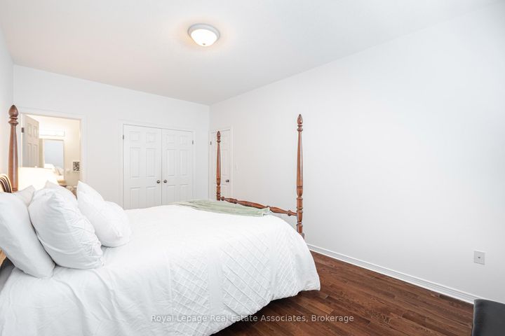 Photo 15 at 10 Cornflower Crescent, Rural Glanbrook, Hamilton