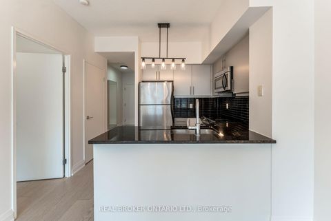 Photo 8 at 1509 - 83 Redpath Avenue, Mount Pleasant West, Toronto