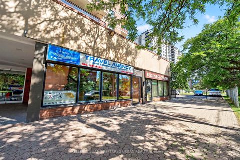 Photo 2 at 401 - 1881 Jane Street, Rustic, Toronto