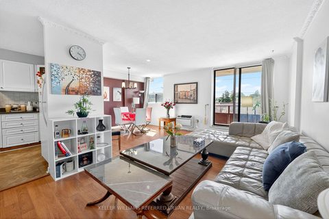 Photo 9 at 401 - 1881 Jane Street, Rustic, Toronto