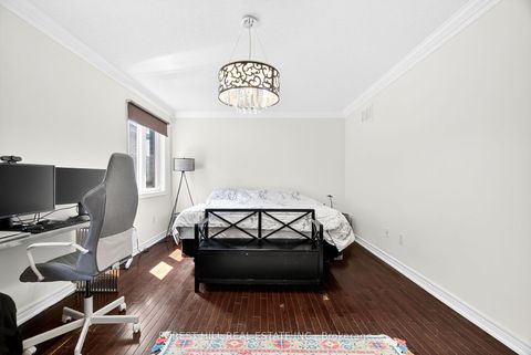 Photo 22 at 9 Robert Green Crescent, Patterson, Vaughan