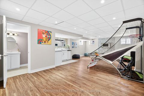 Photo 27 at 9 Robert Green Crescent, Patterson, Vaughan