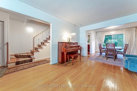 Photo 6 at 19 Knockbolt Crescent, Agincourt North, Toronto