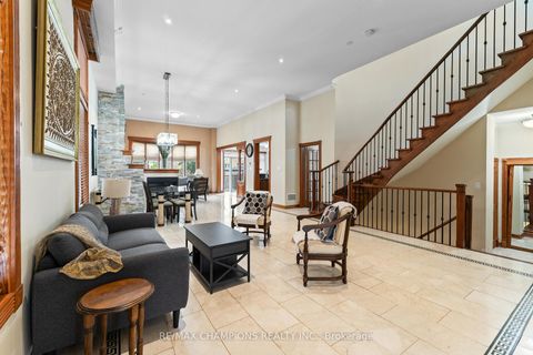 Photo 6 at 96 Wardlaw Place, Vellore Village, Vaughan